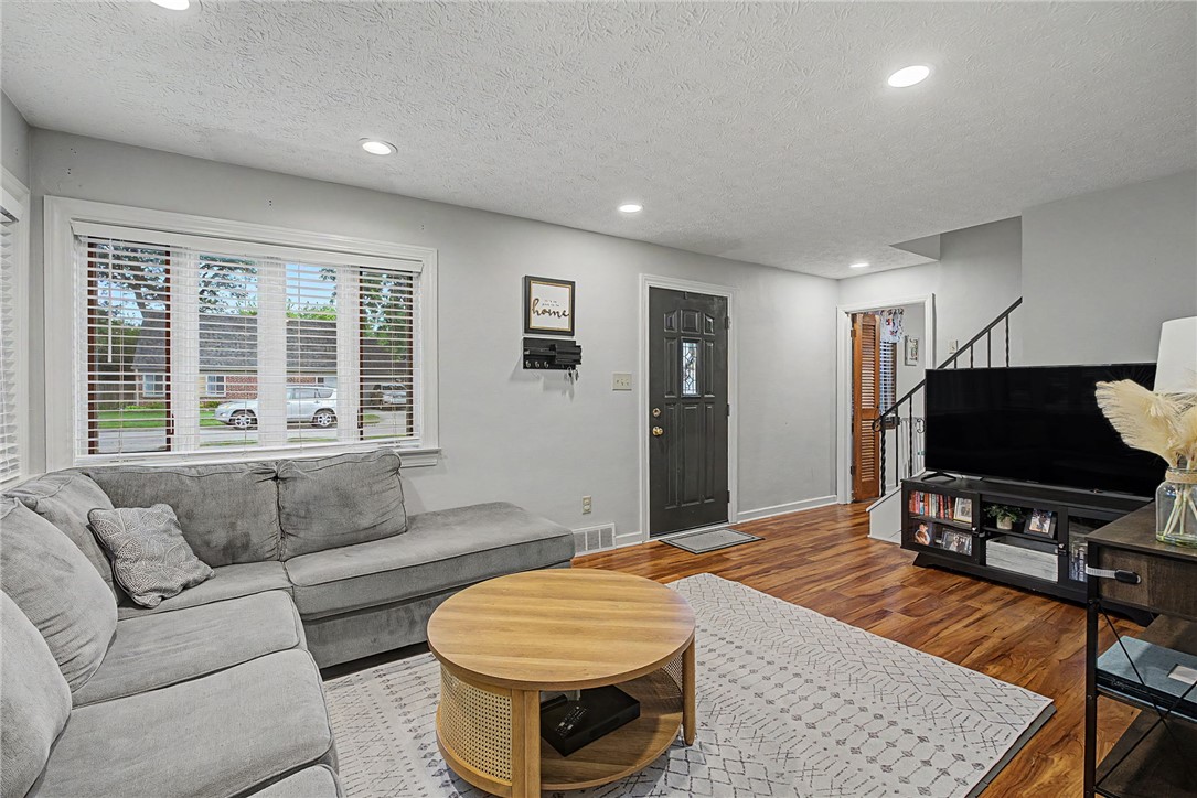 3904 Villanova Drive