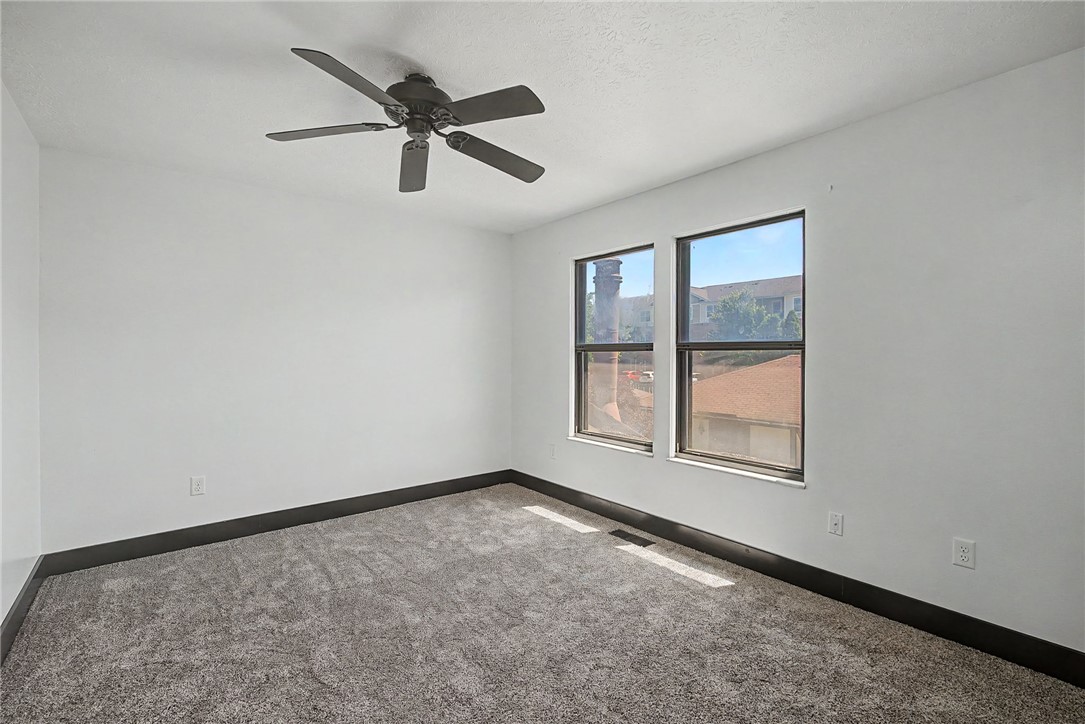5562 Cobblegate Drive