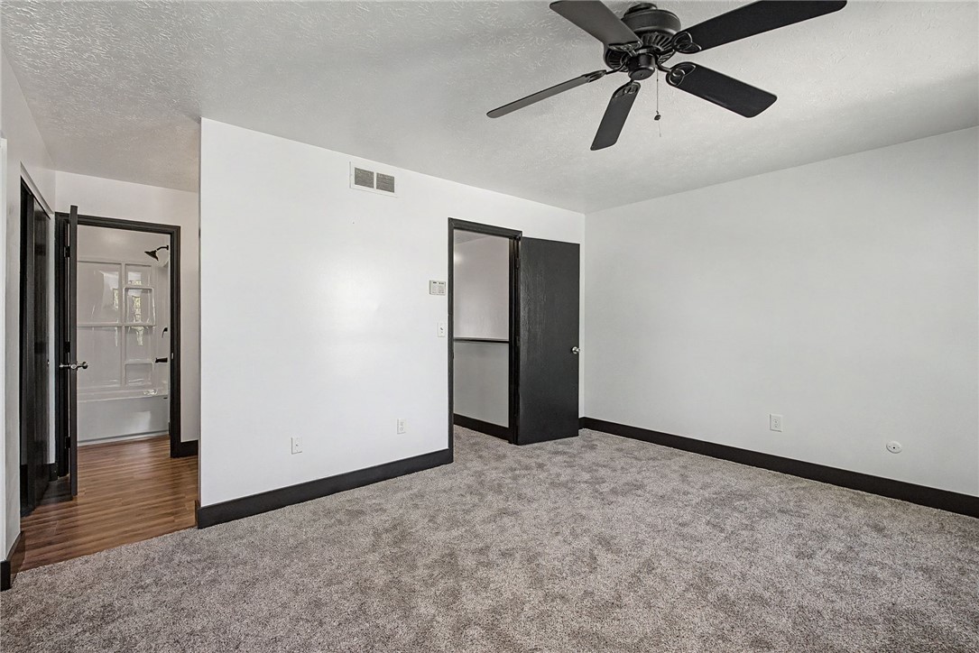 5562 Cobblegate Drive