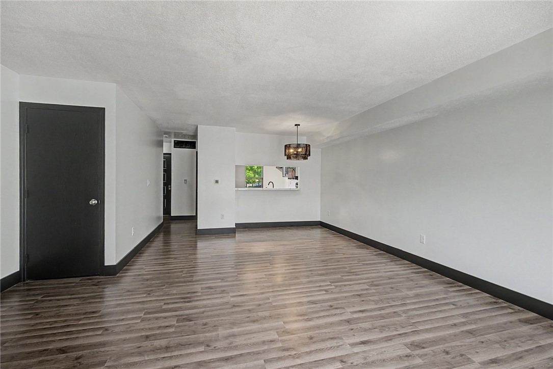 5562 Cobblegate Drive