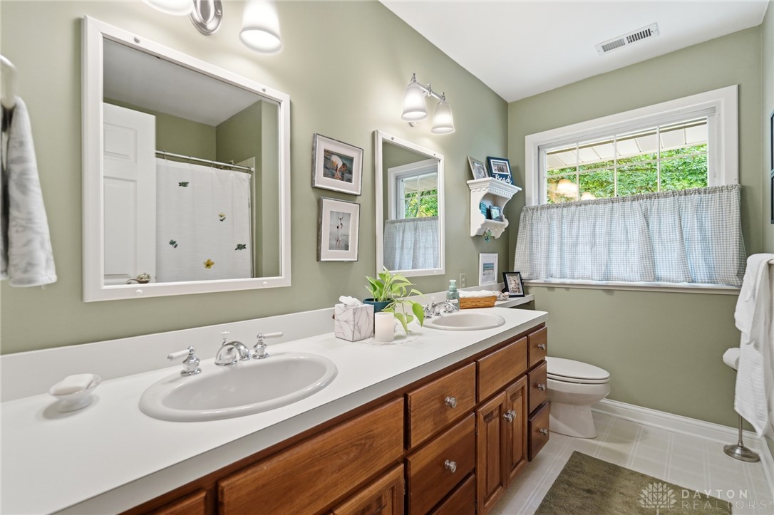 1107 Green Tree Drive