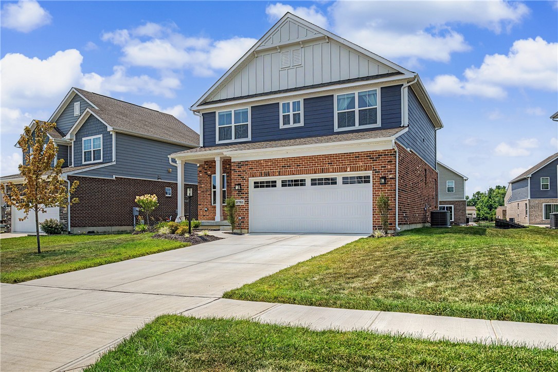 9761 Knoll Creek