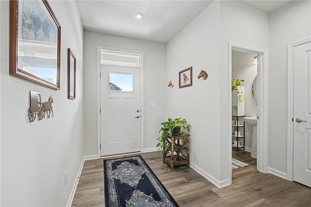 9761 Knoll Creek