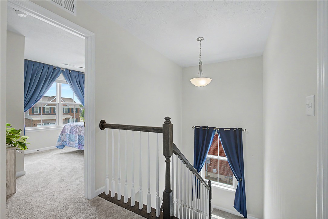 9761 Knoll Creek