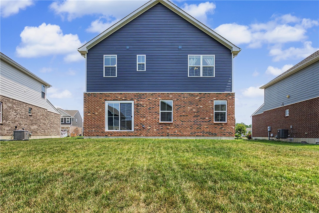 9761 Knoll Creek