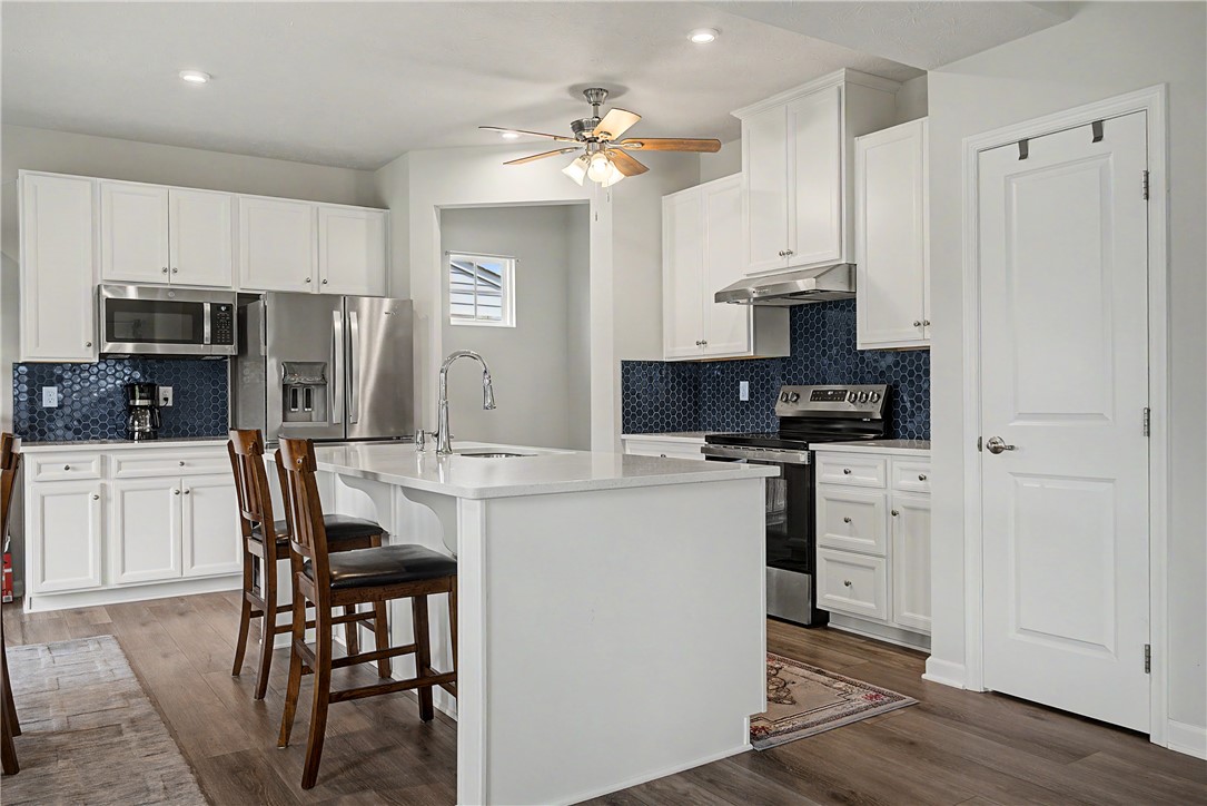 9761 Knoll Creek