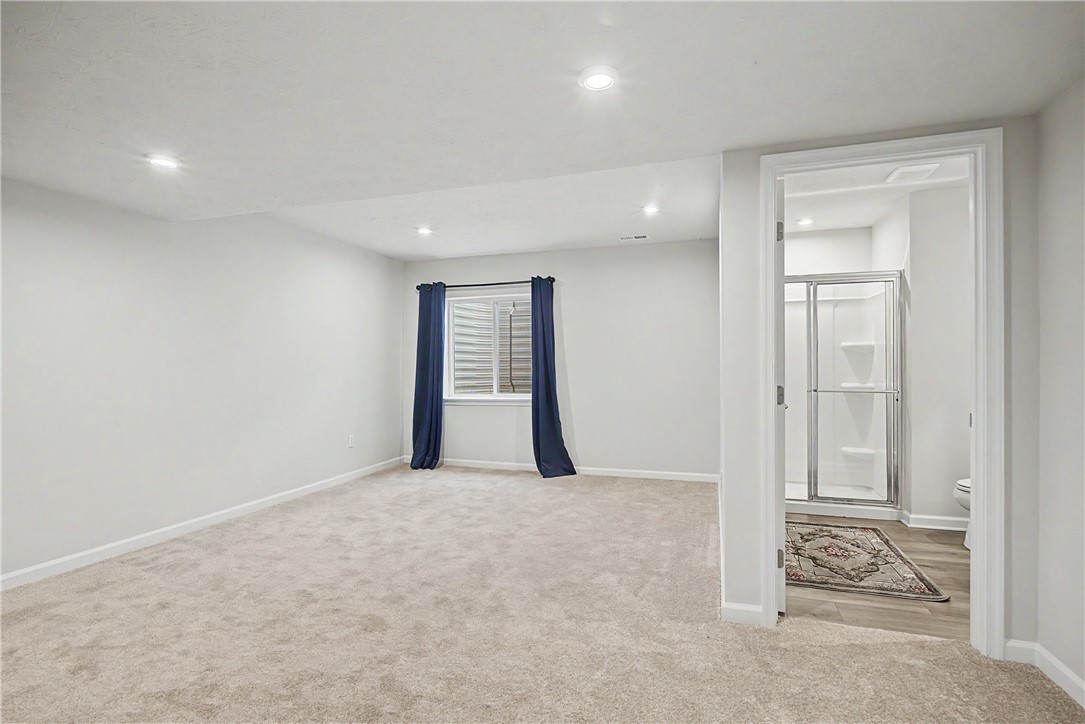 9761 Knoll Creek