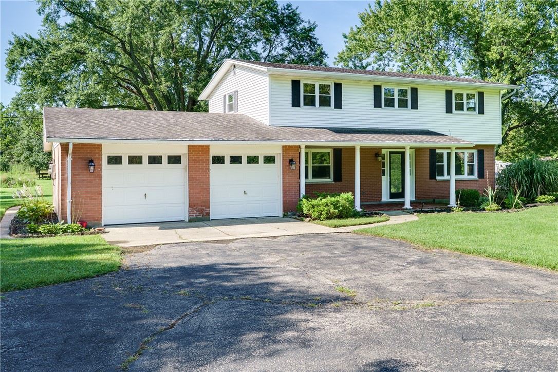 222 E Social Row Road