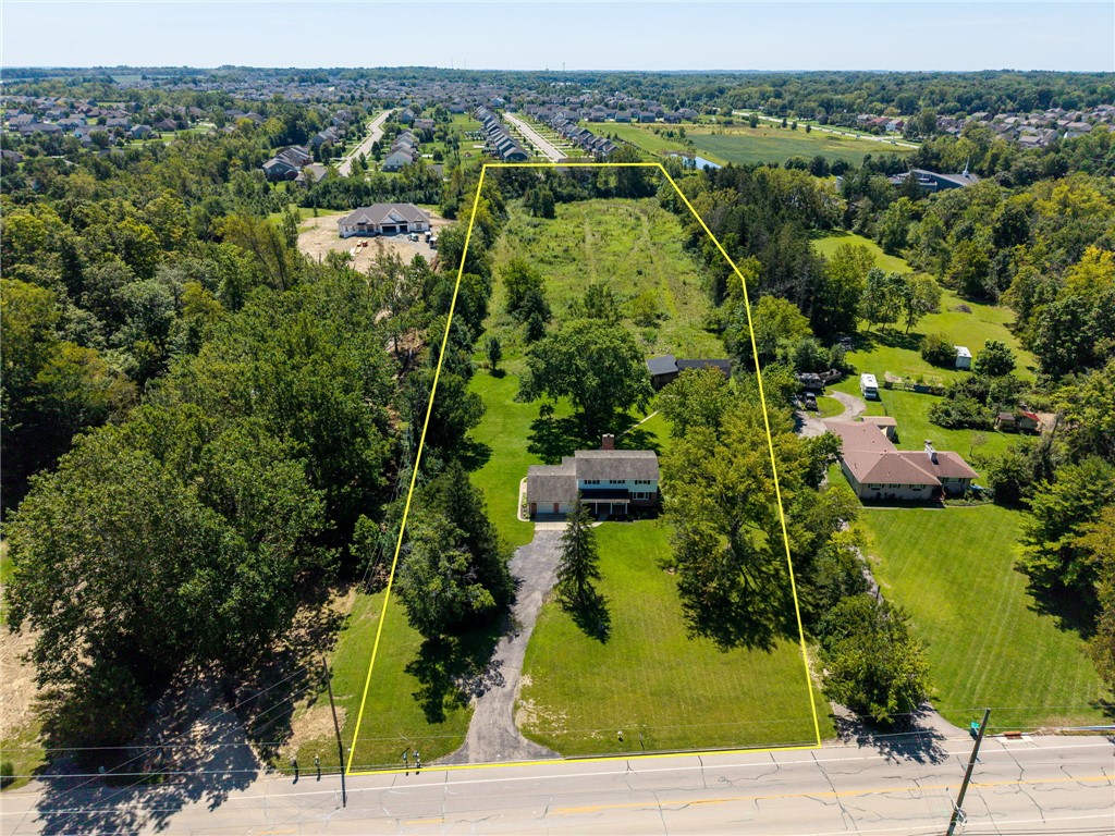 222 E Social Row Road