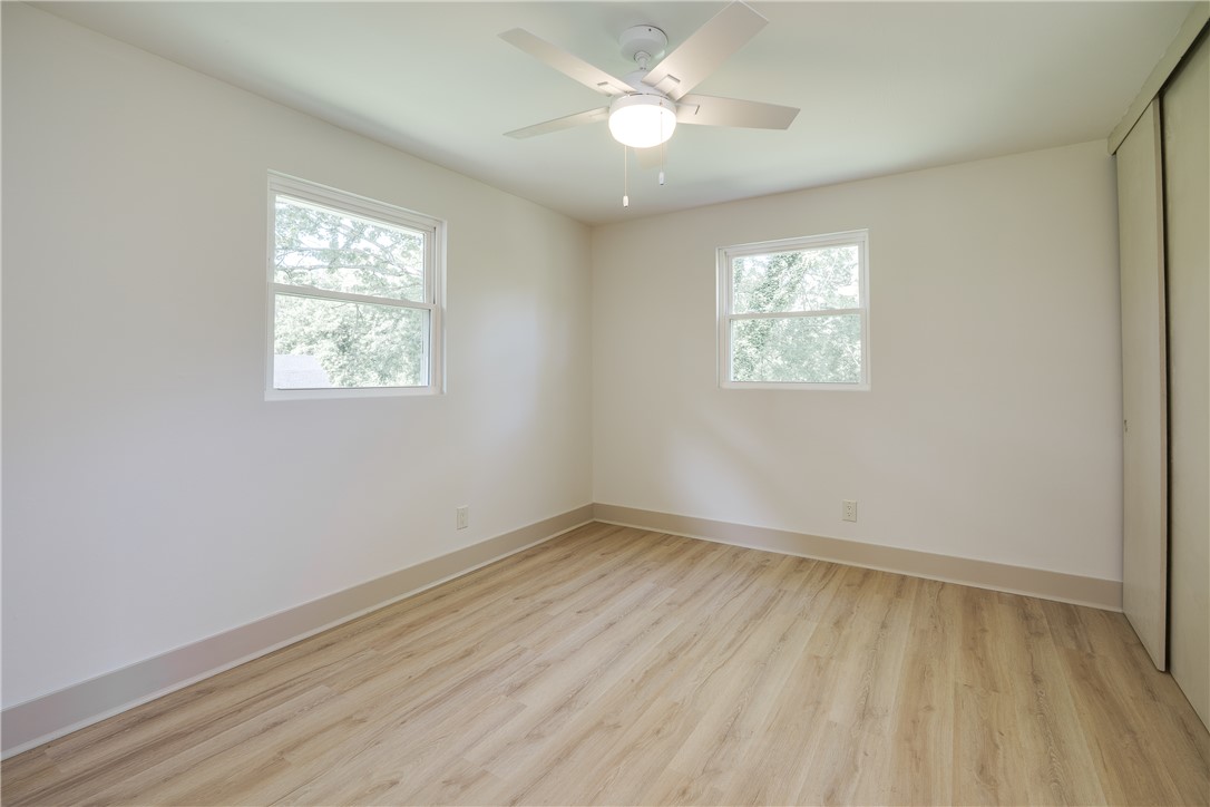 222 E Social Row Road