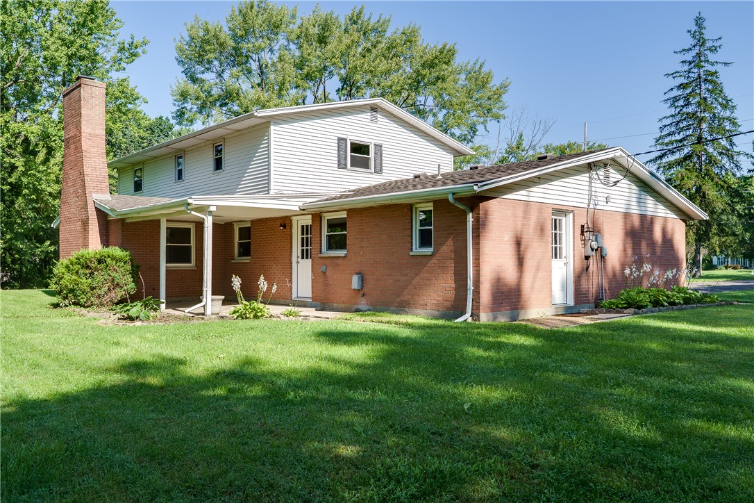222 E Social Row Road