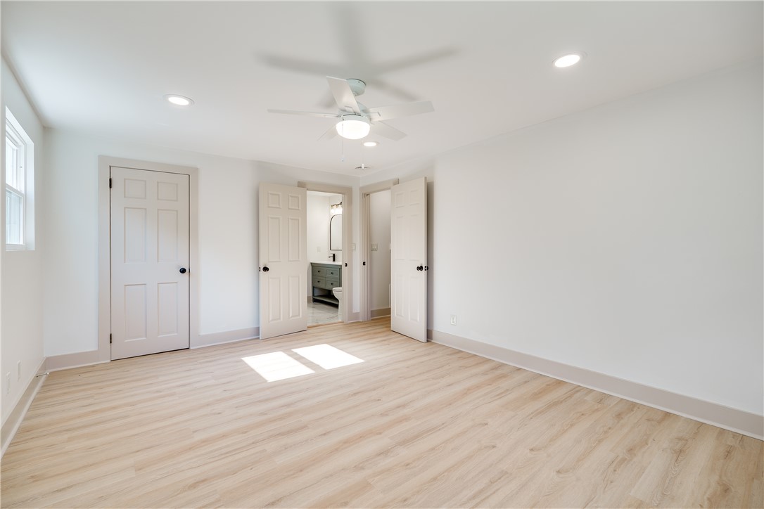 222 E Social Row Road