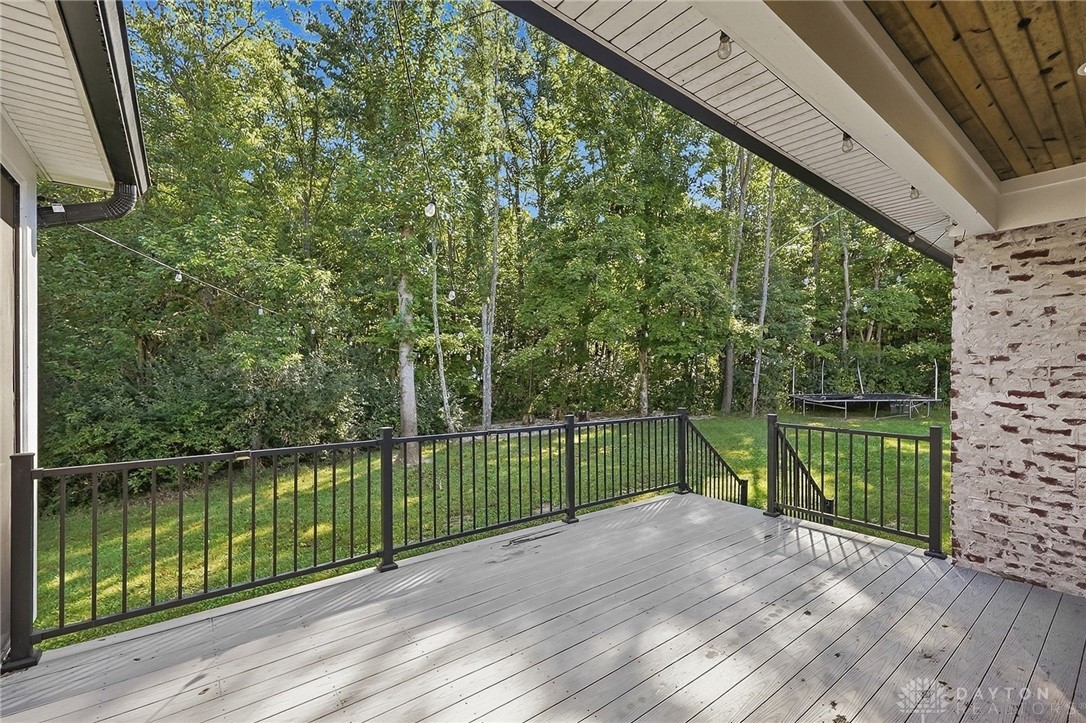 210 Blue Jay Way