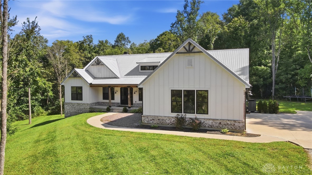 210 Blue Jay Way