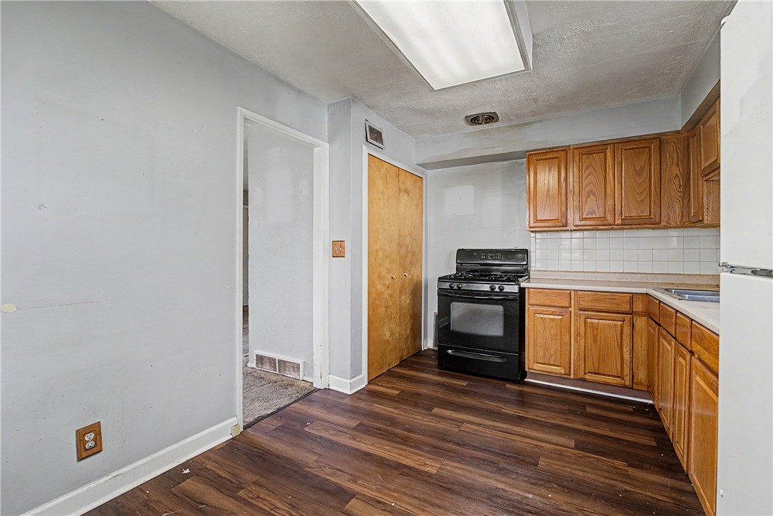 1615 Joselin Road