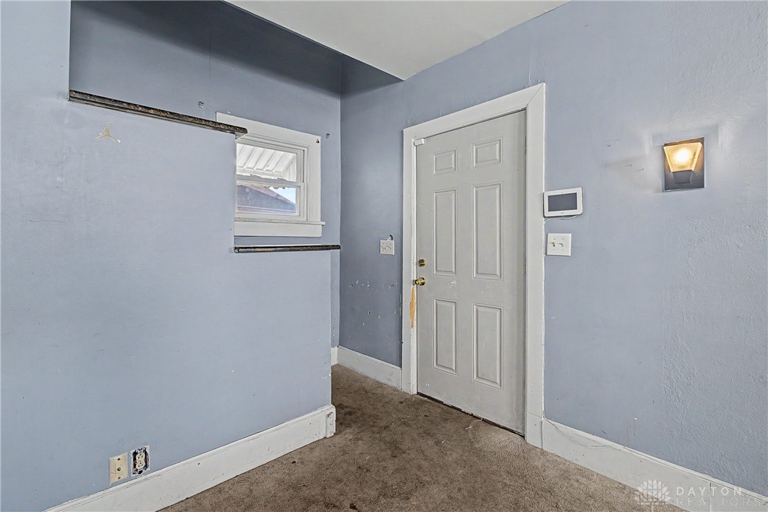 24 N Quentin Avenue