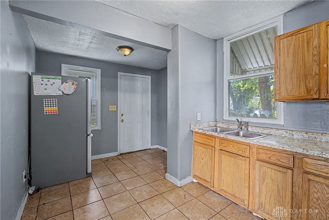 24 N Quentin Avenue
