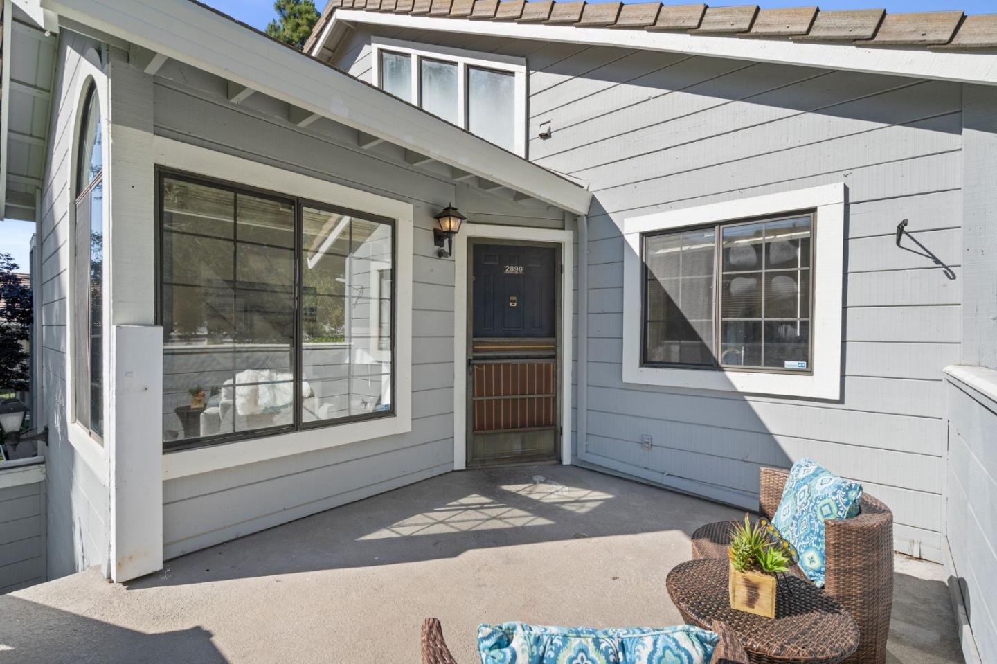 2890 Buena Crest Court