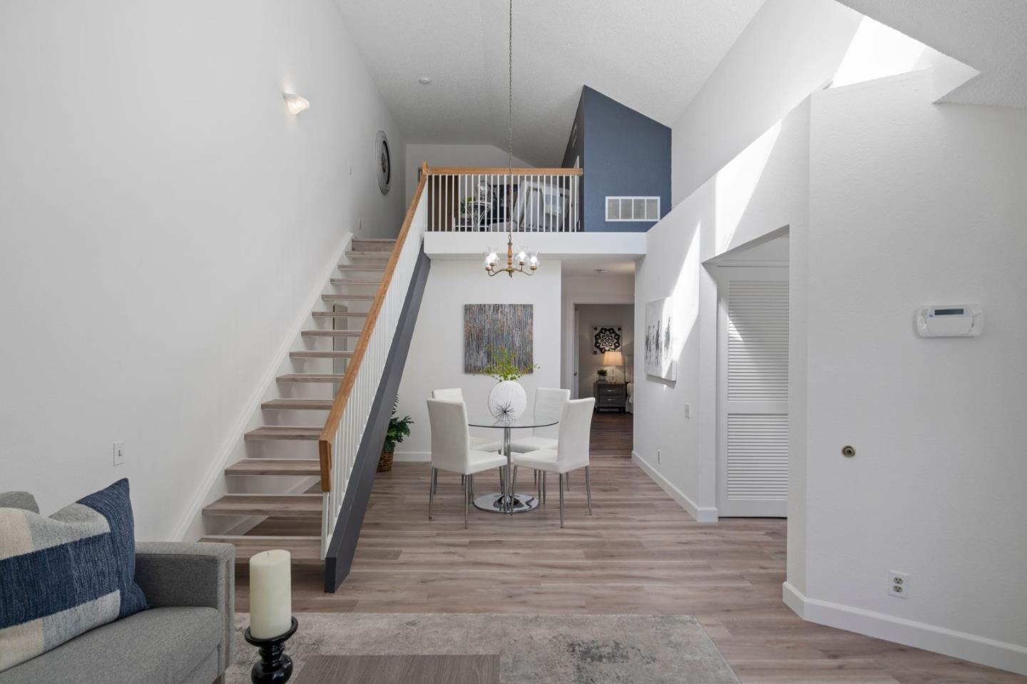 2890 Buena Crest Court