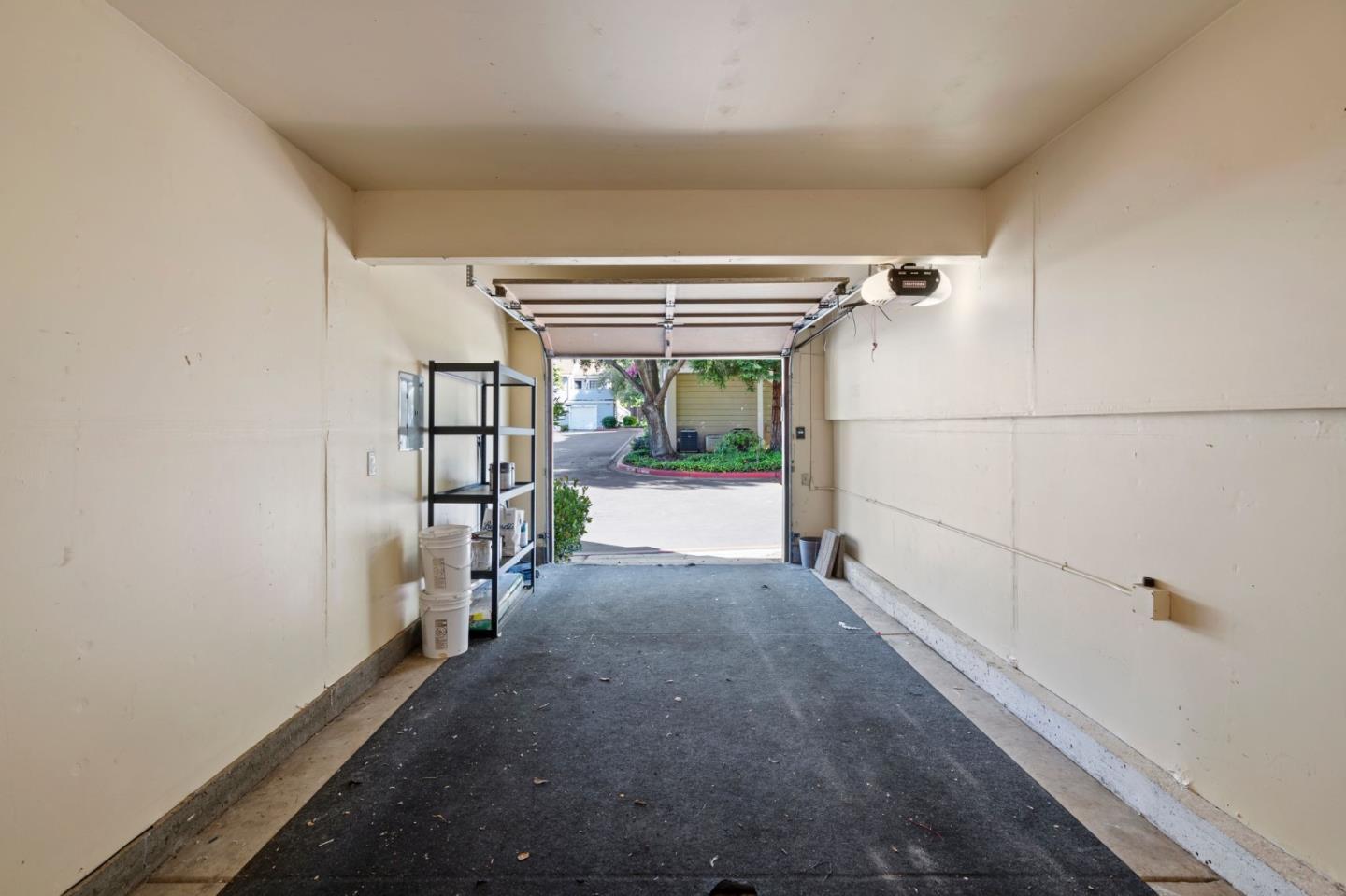 2890 Buena Crest Court