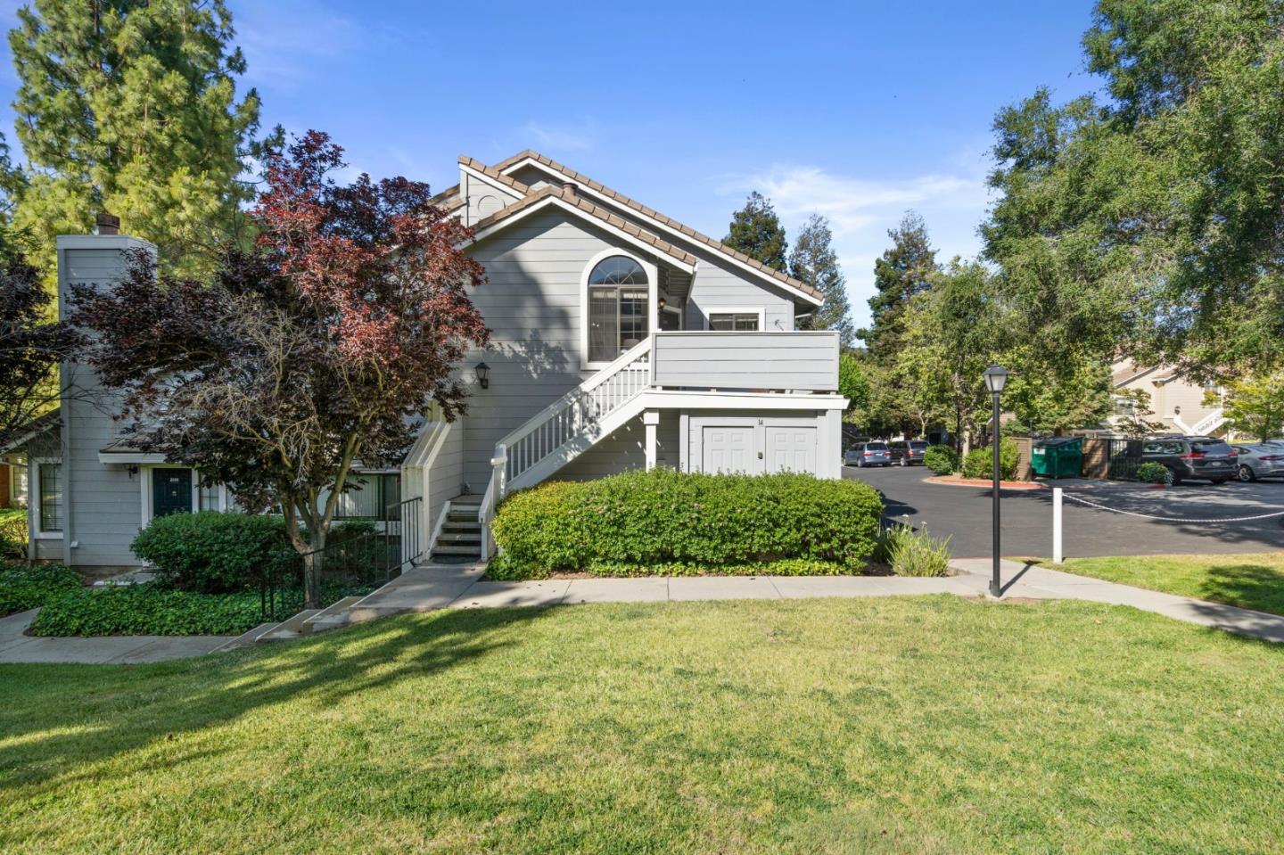 2890 Buena Crest Court