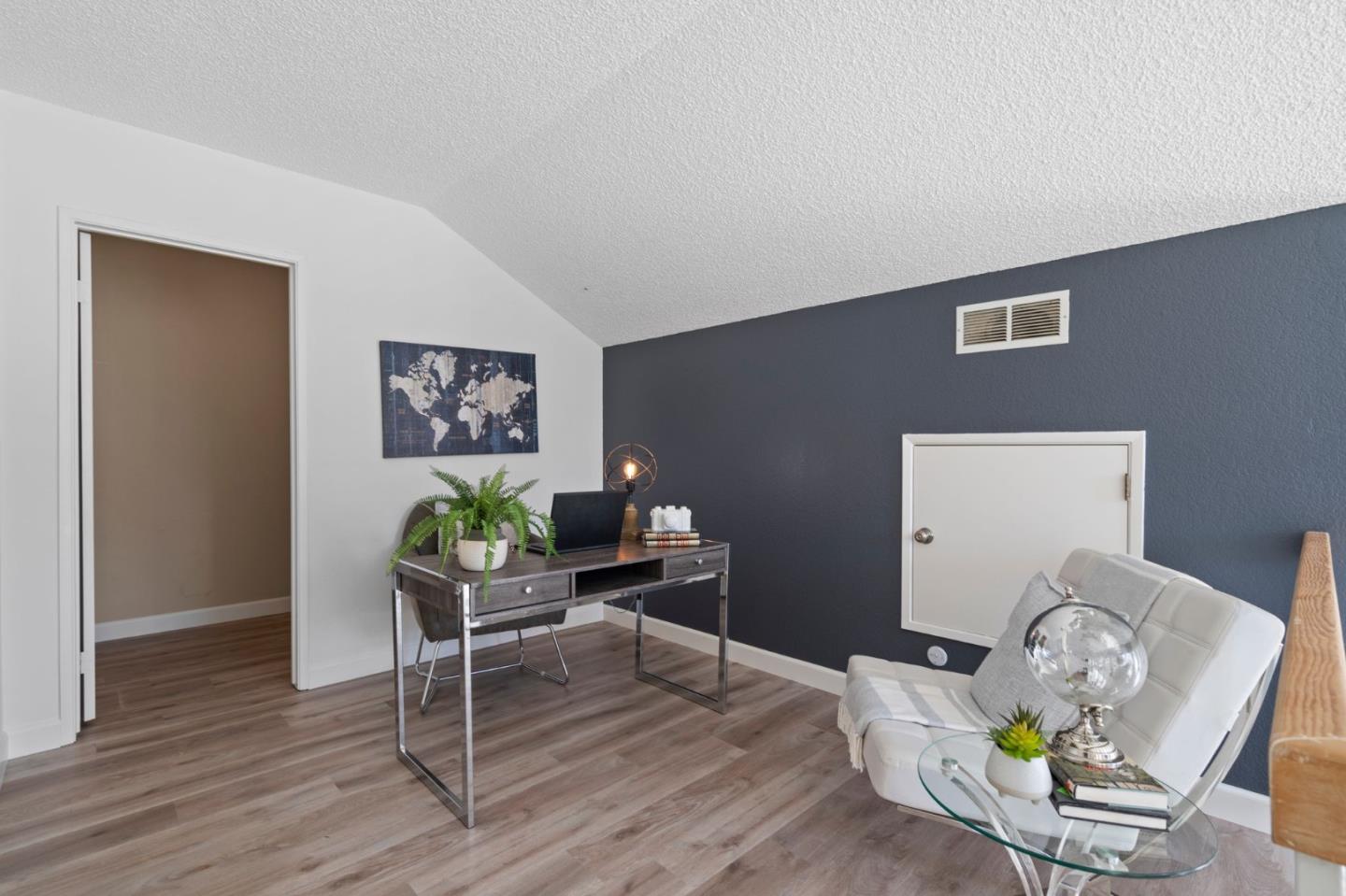 2890 Buena Crest Court