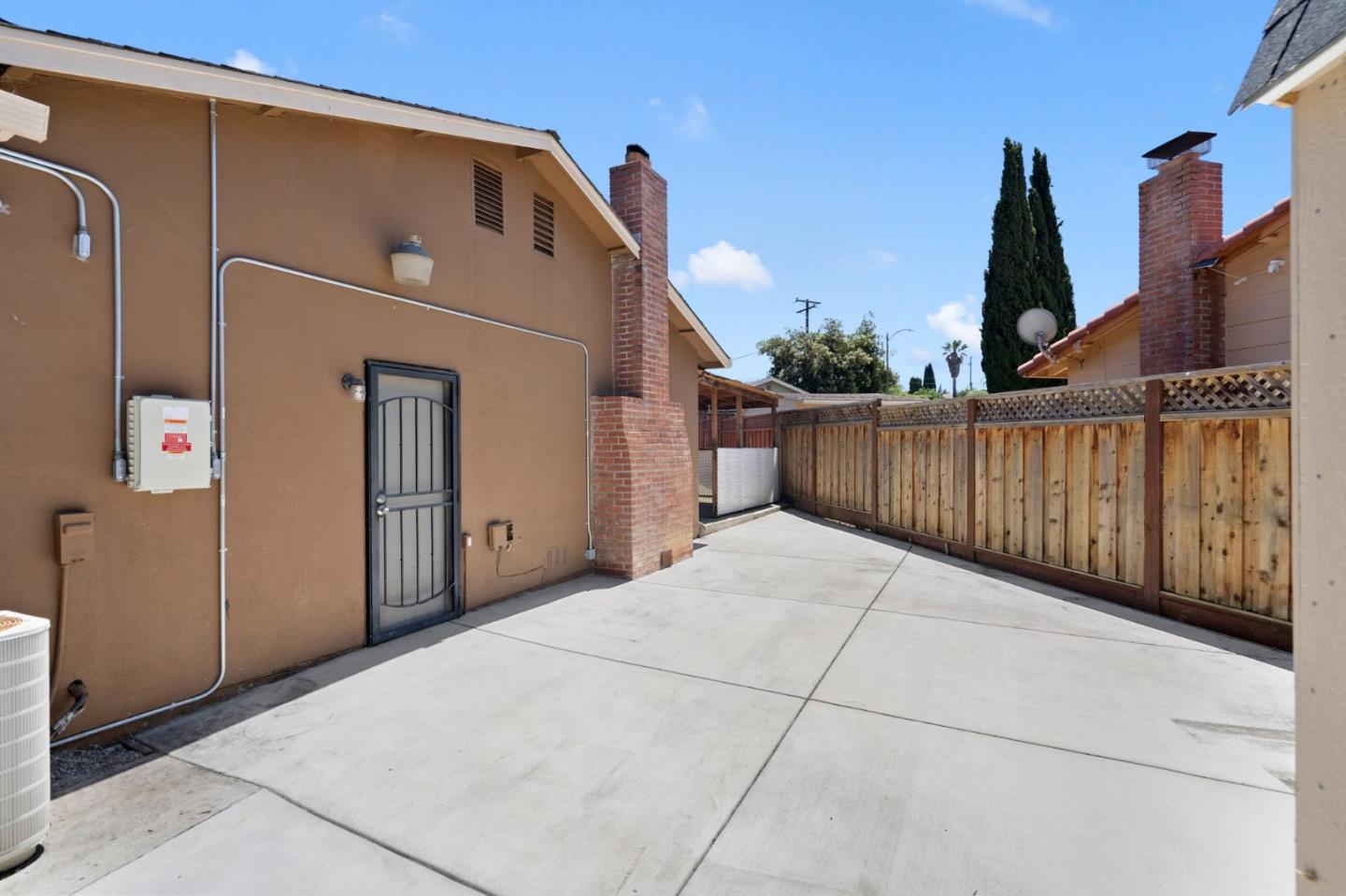 827 Feller AVE