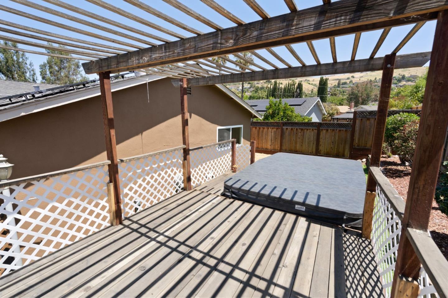 827 Feller AVE