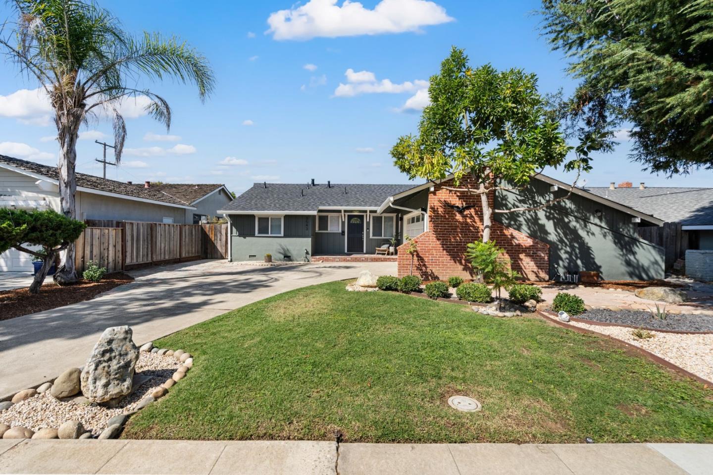 3543 Irlanda WAY