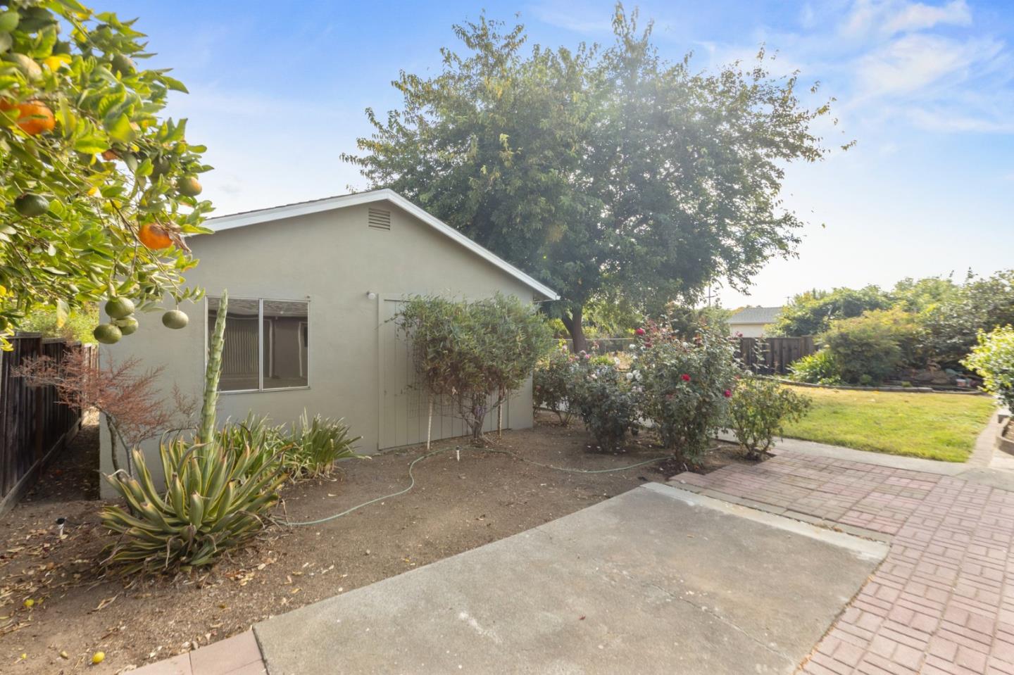2888 Lantz AVE