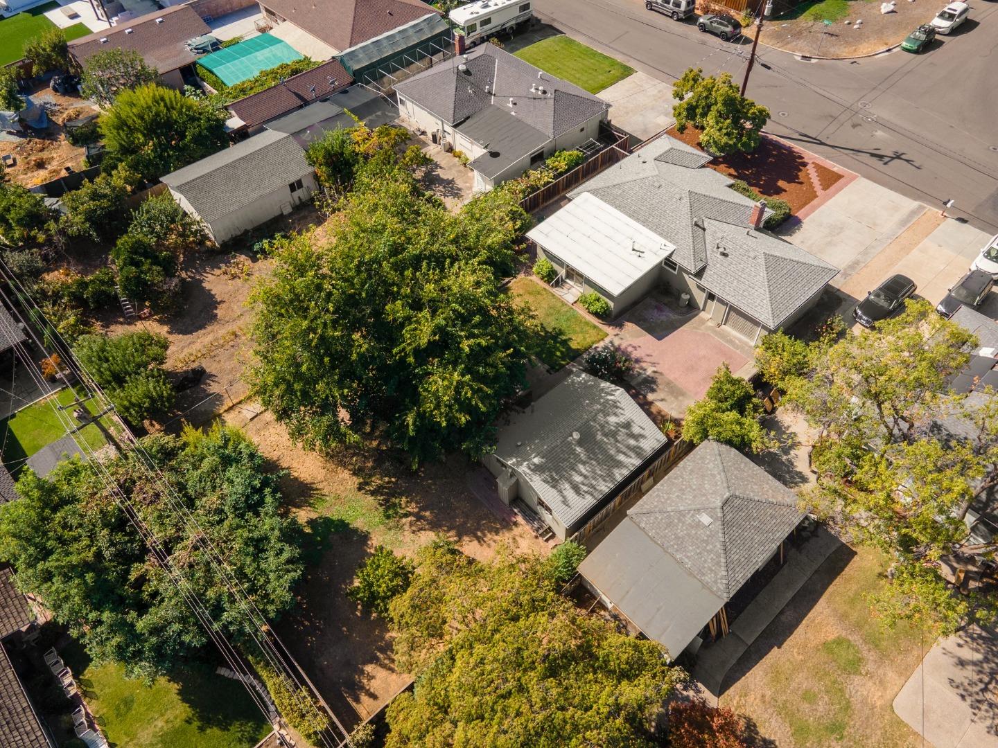 2888 Lantz AVE