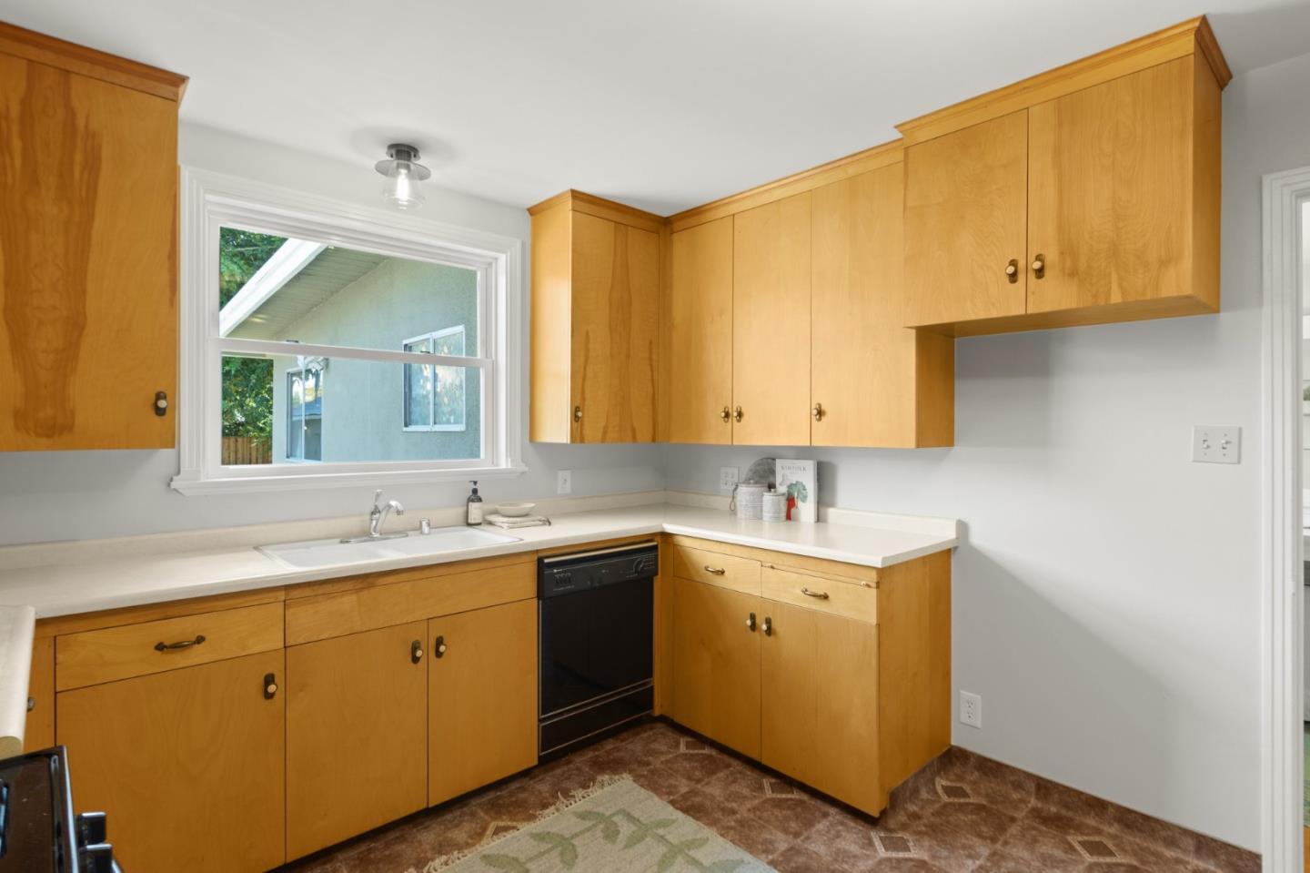 2888 Lantz AVE