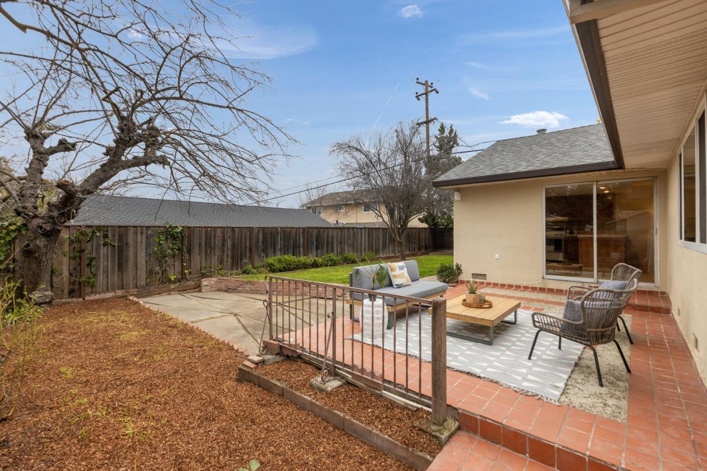 1723 Almond Blossom LN