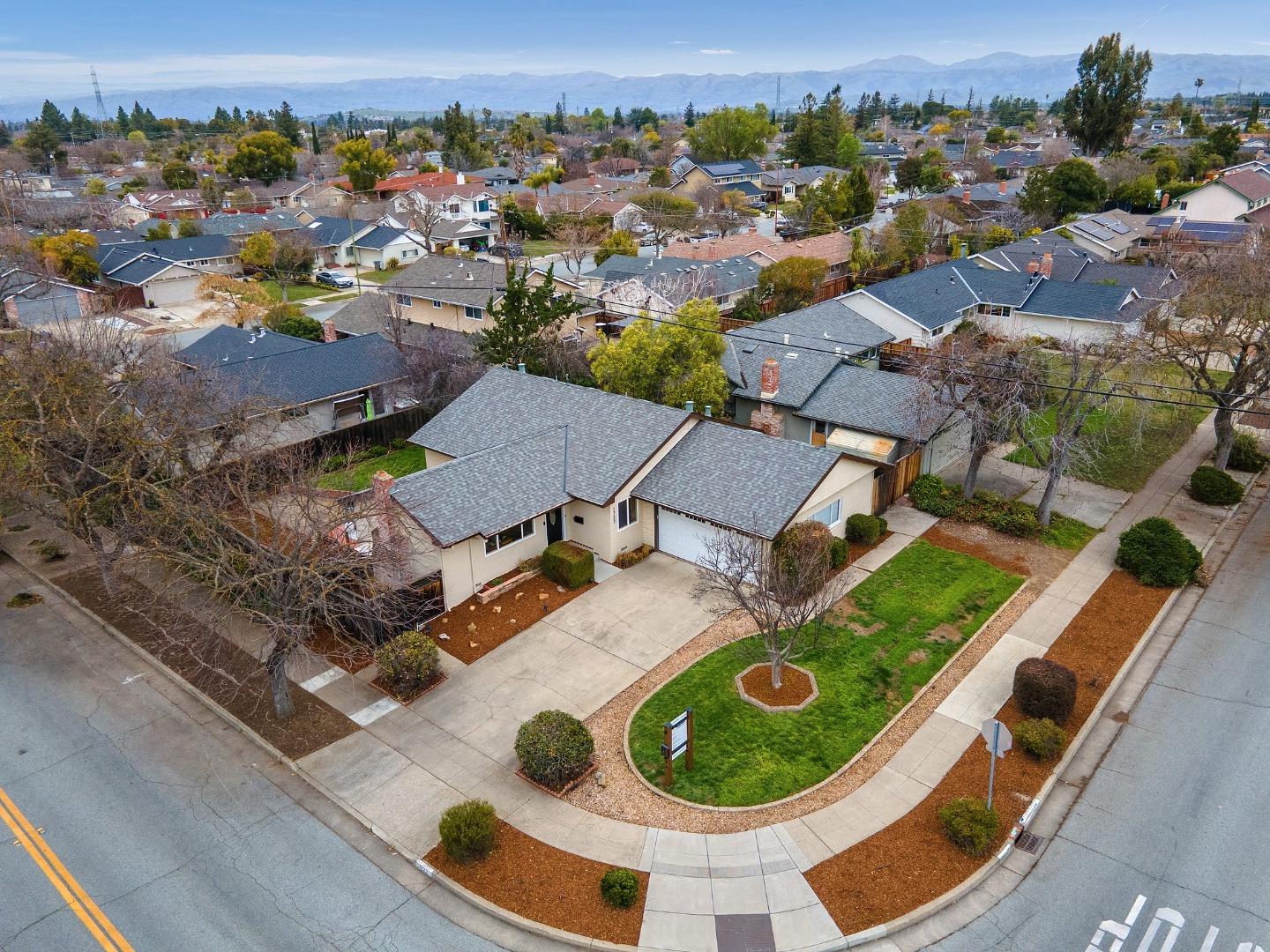 1723 Almond Blossom LN