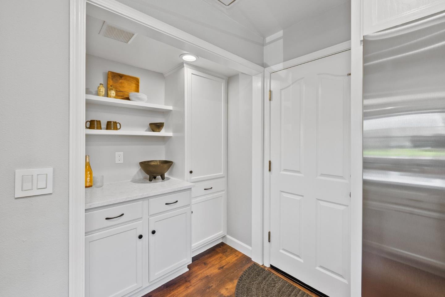 132 Della CT