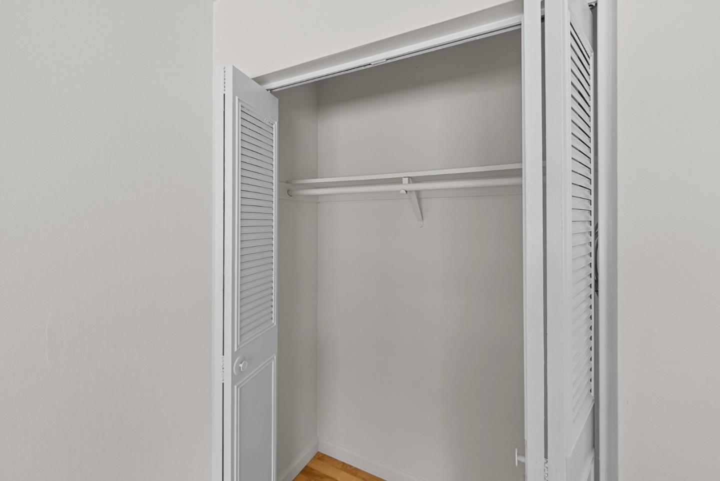 5492 Tradewinds Walkway 3