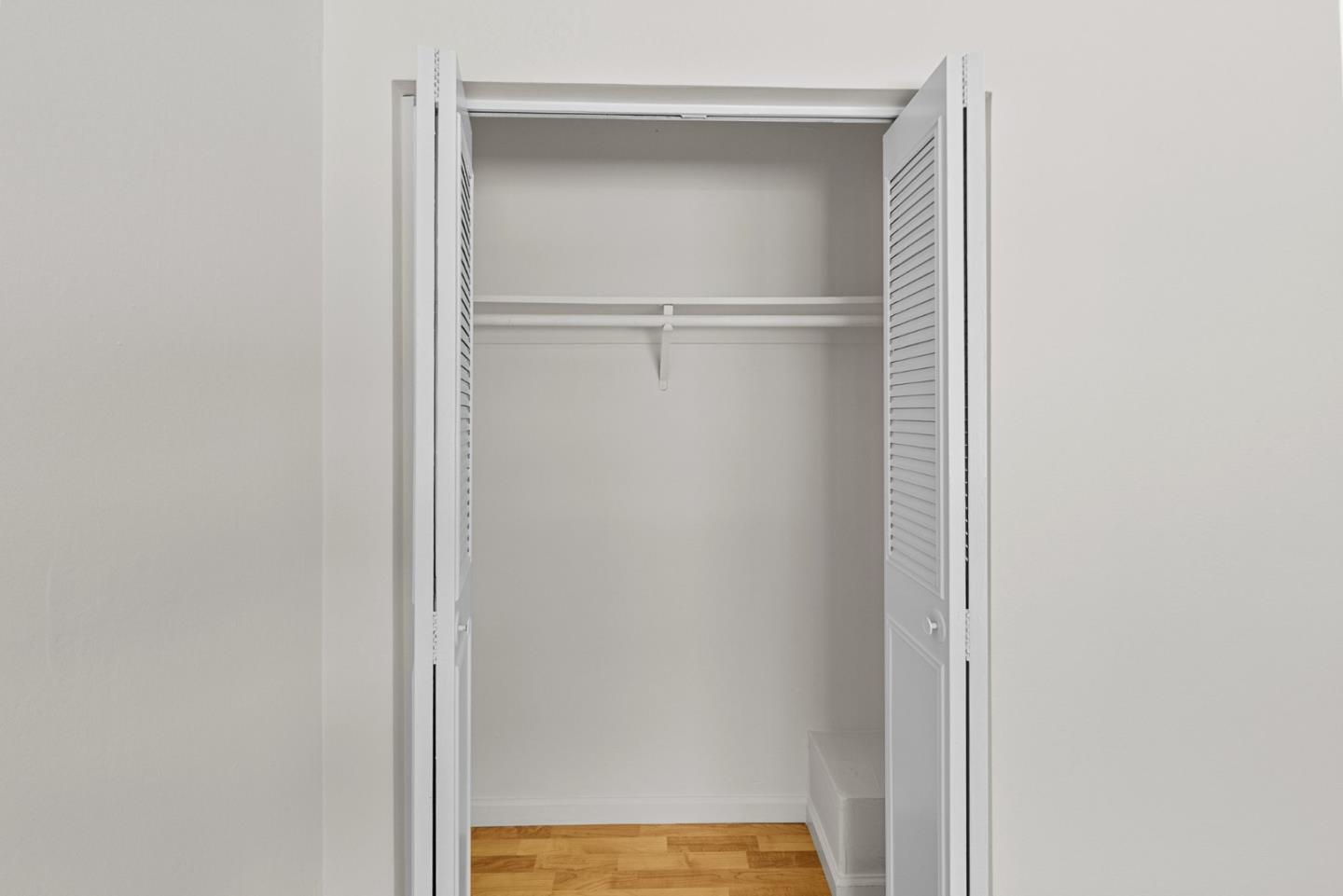 5492 Tradewinds Walkway 3