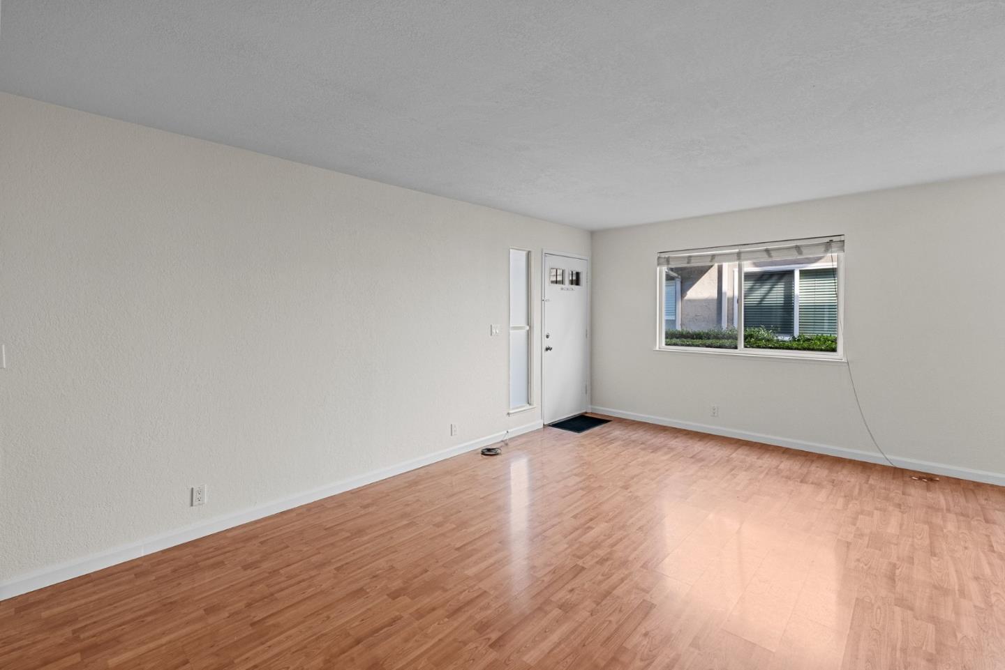 5492 Tradewinds Walkway 3