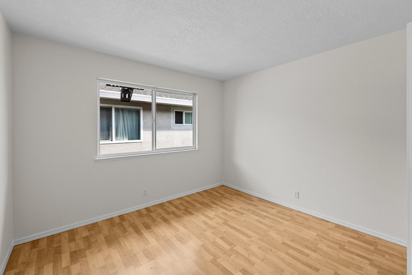 5492 Tradewinds Walkway 3