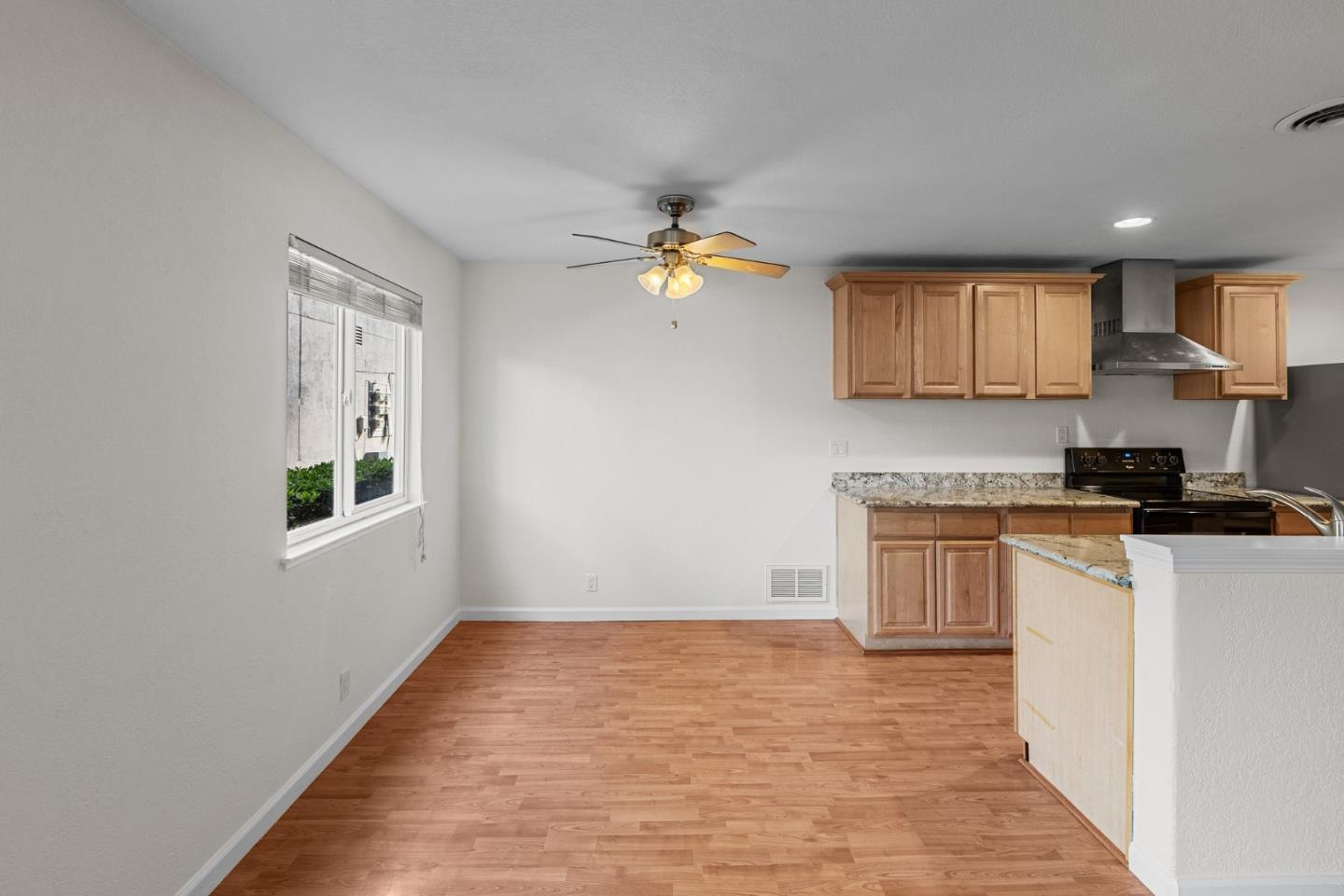 5492 Tradewinds Walkway 3