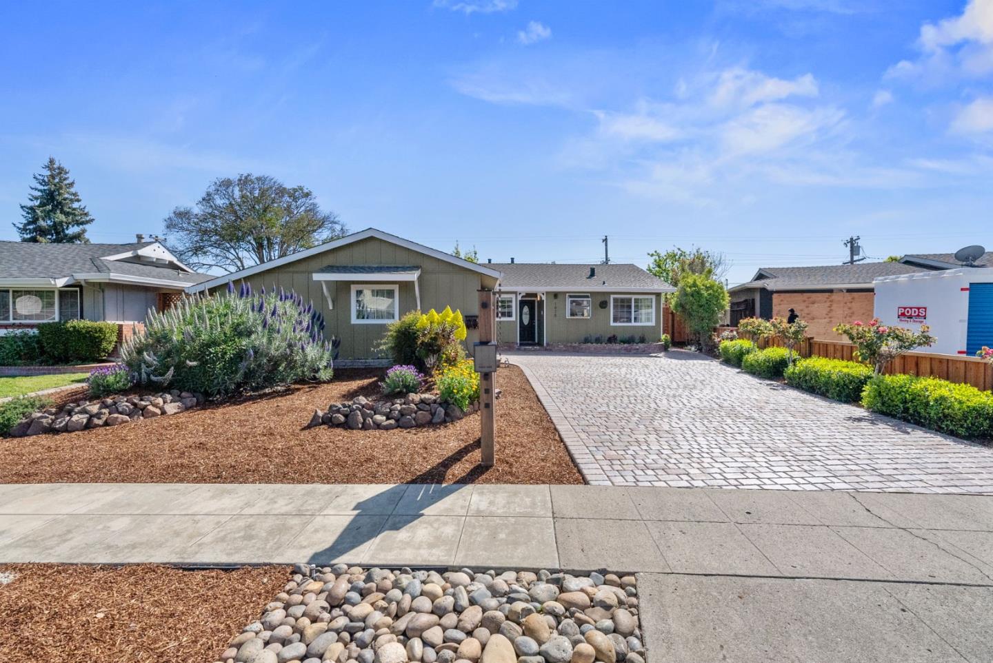 1478 Lamore DR