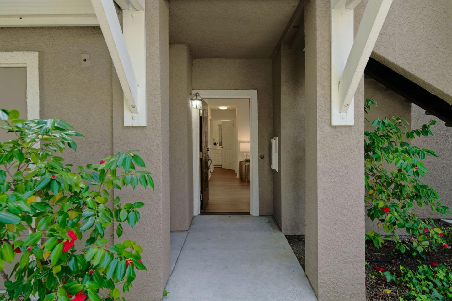 5947 Lake Hennessy Court