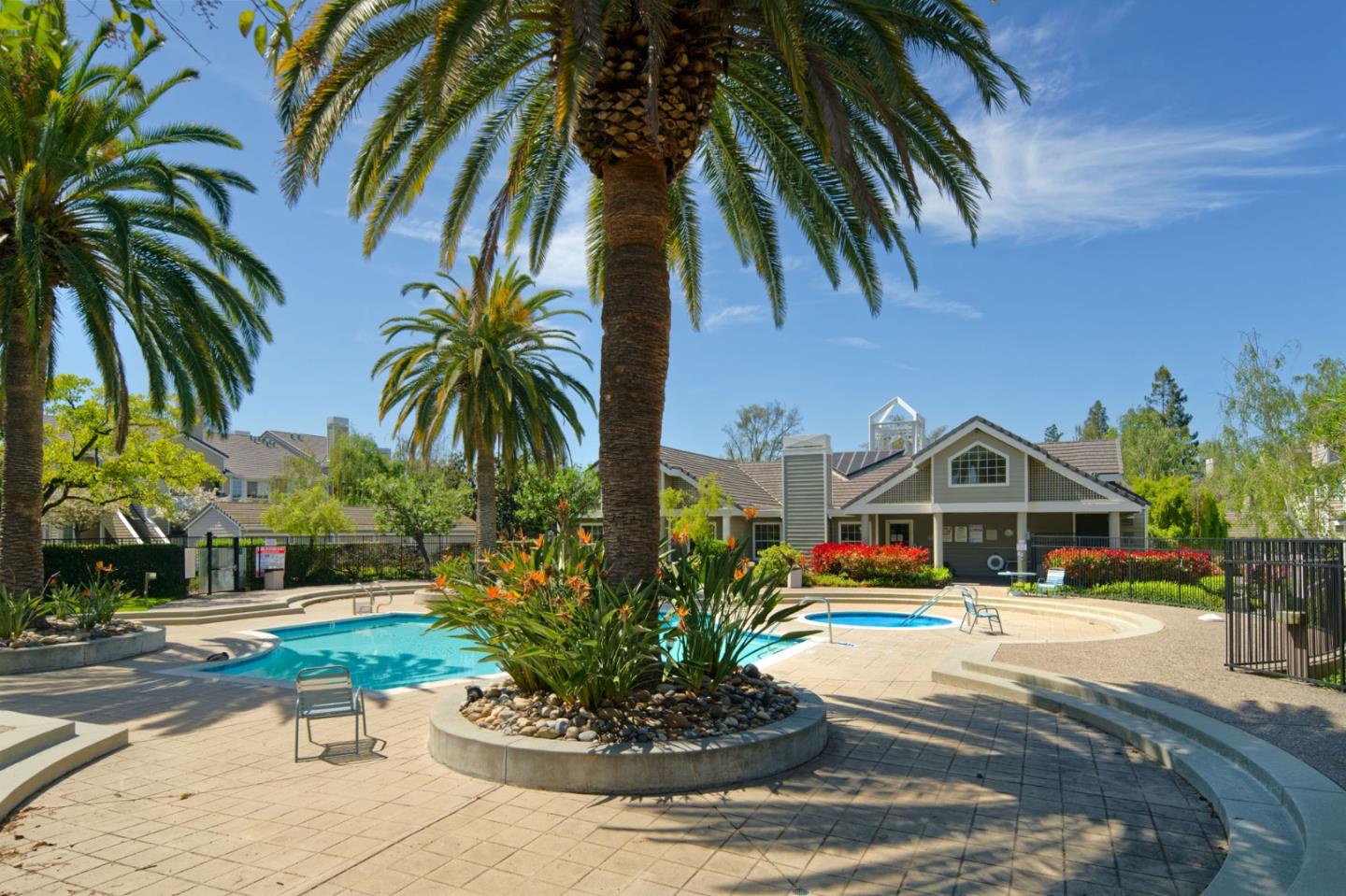 5947 Lake Hennessy Court