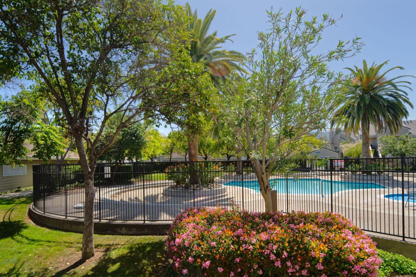 5947 Lake Hennessy Court