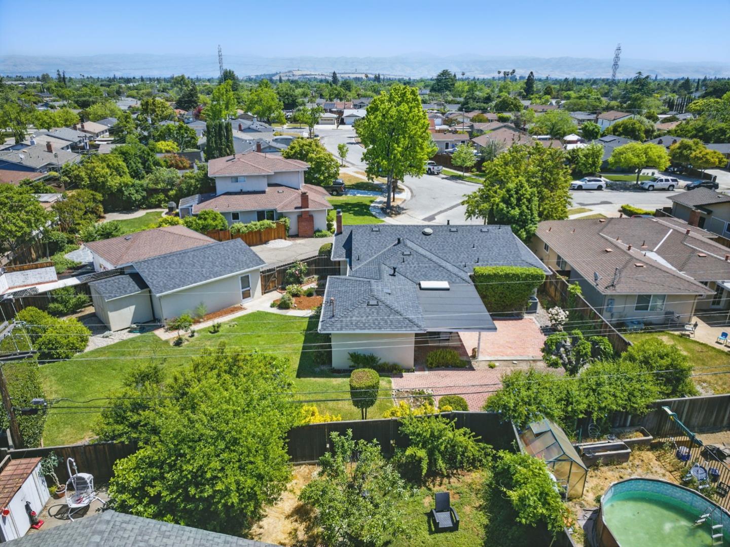 3643 Justine DR