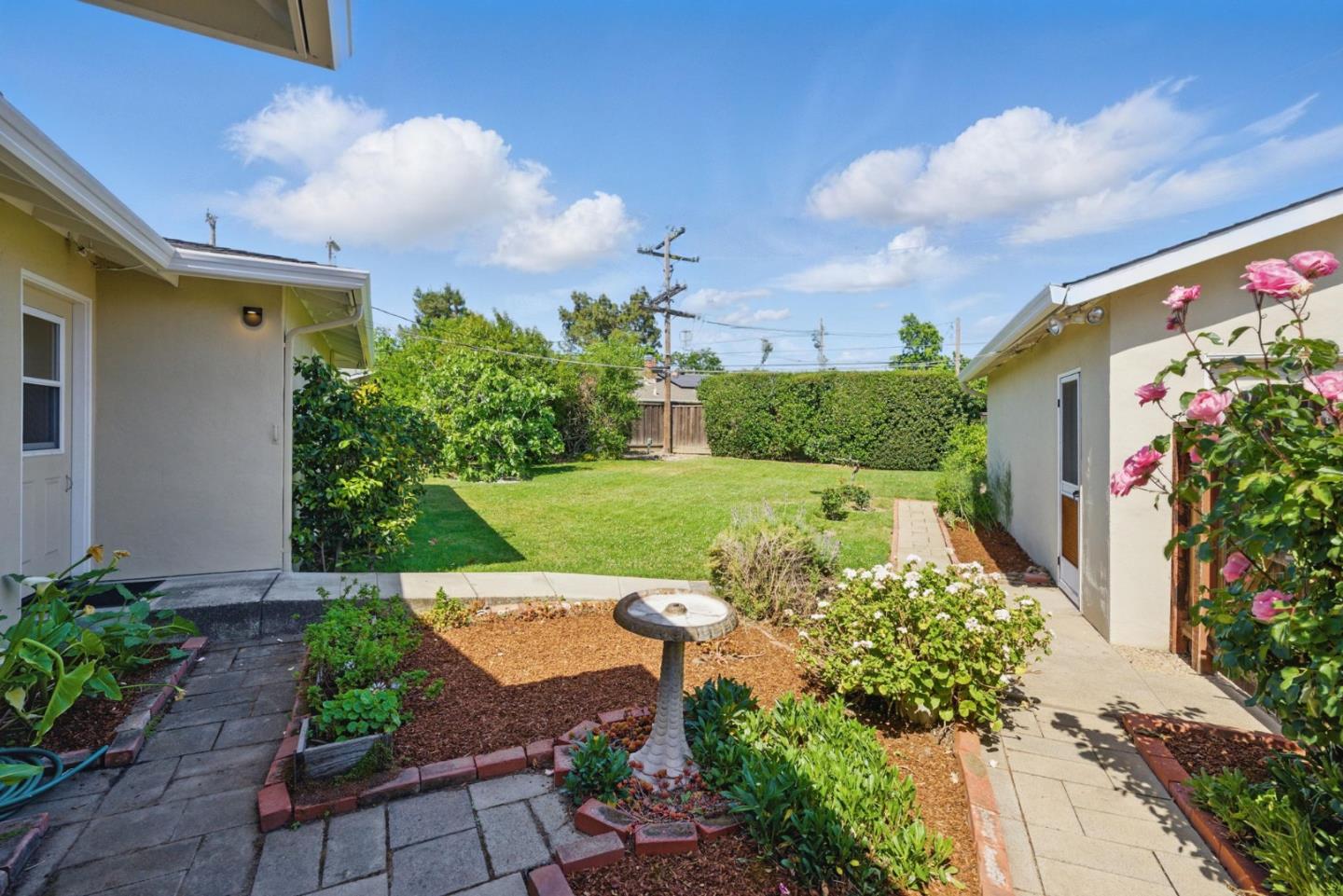 3643 Justine DR