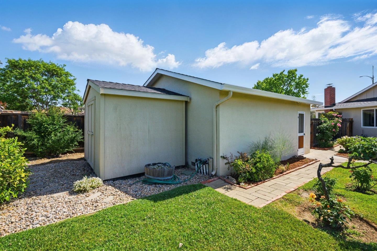 3643 Justine DR