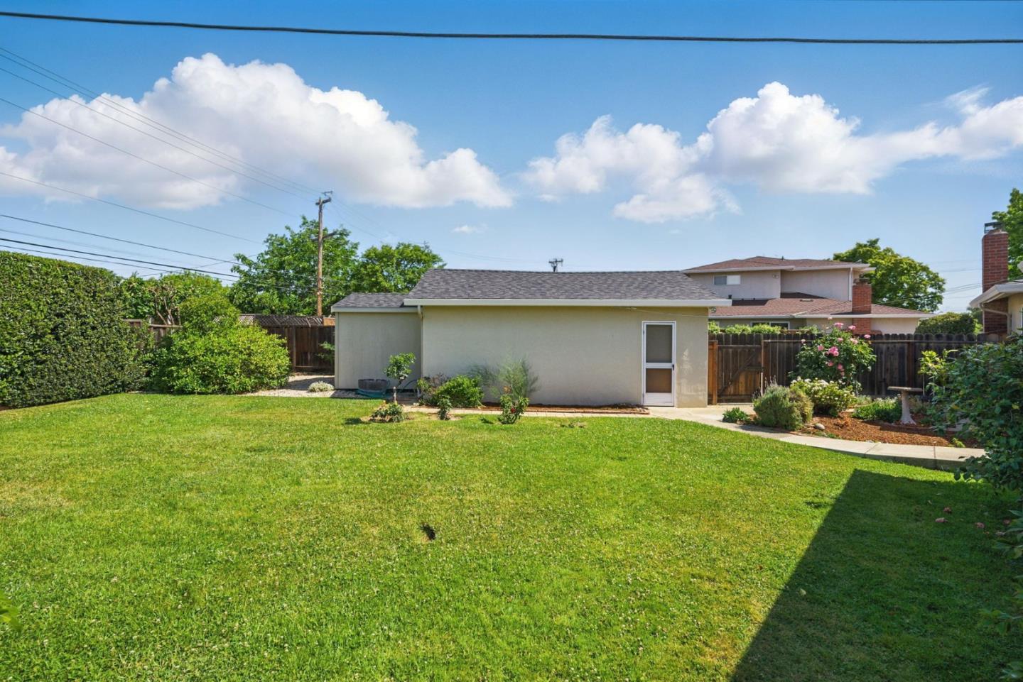 3643 Justine DR