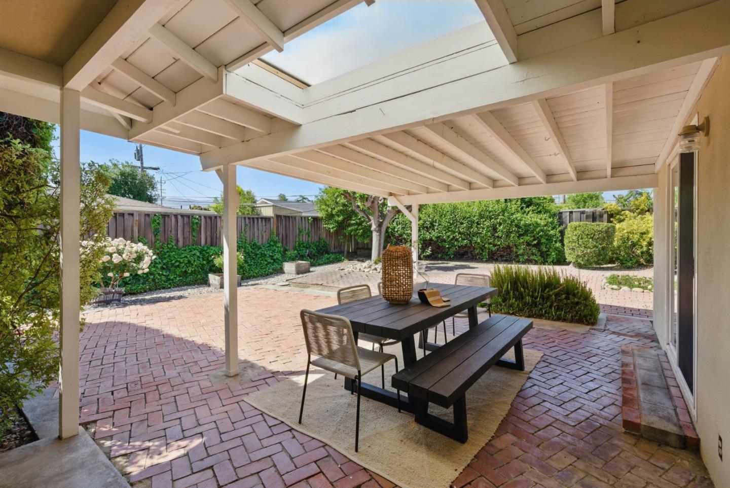 3643 Justine DR