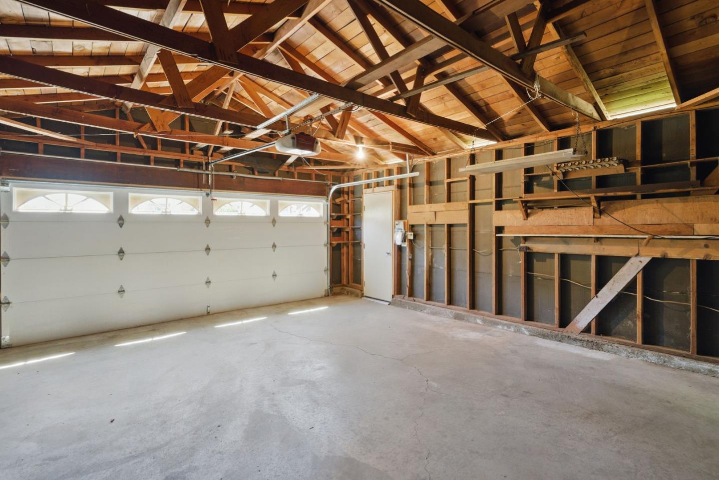 3643 Justine DR